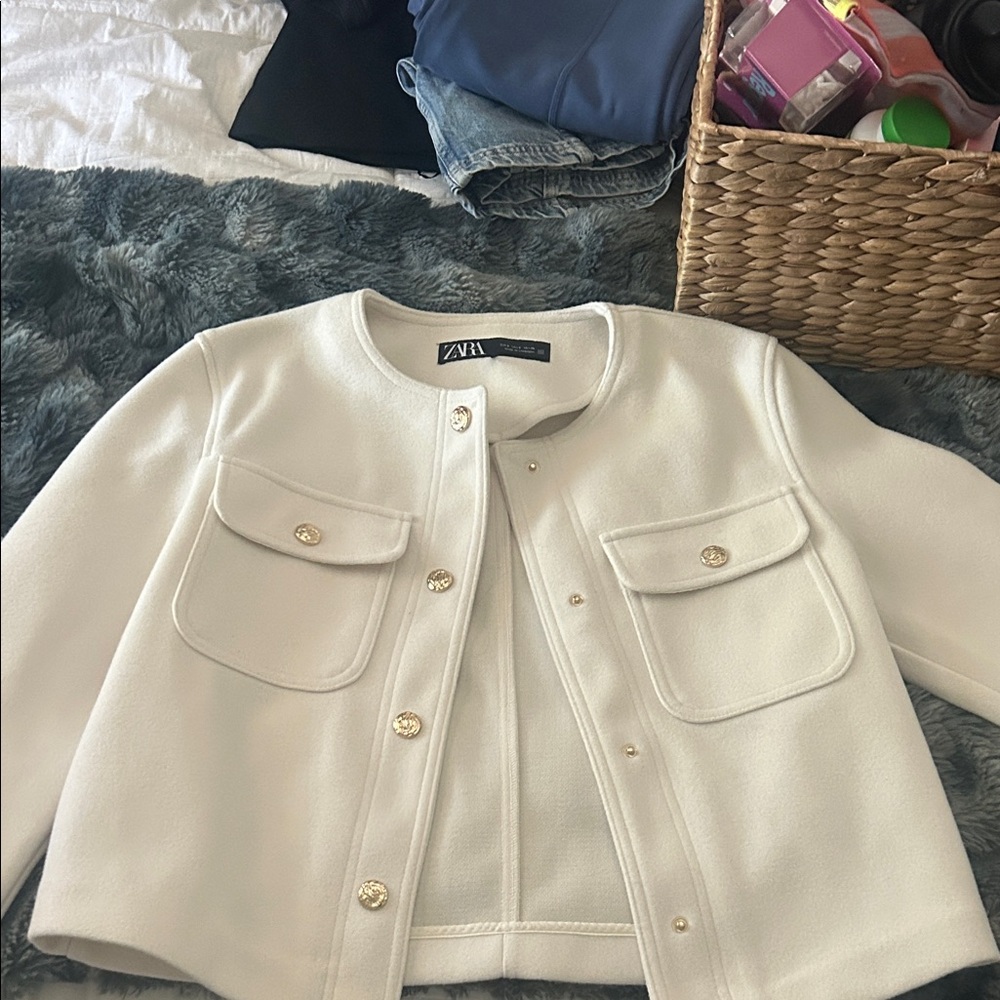 zara cream jacket with gold buttons